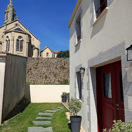 Holiday home Atypique De Vendee 10mn Puy Dufou Saint-Michel-Mont-Mercure