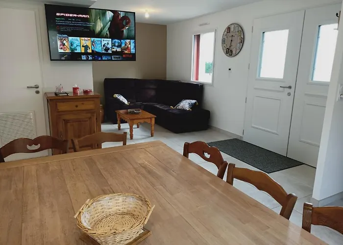 Atypique De Vendee 10mn Puy Dufou بيت للعطل