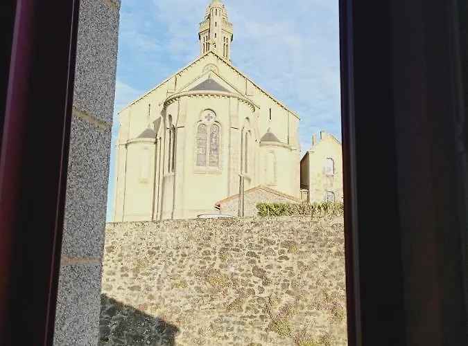 Hébergement de vacances Atypique De Vendée *