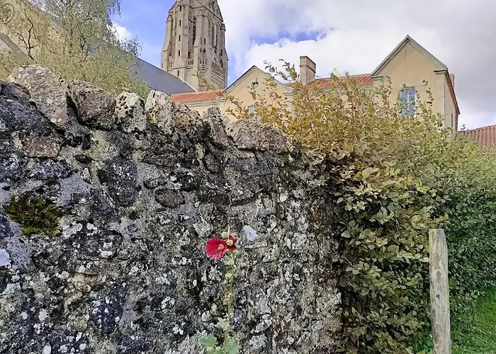 Atypique De Vendee 10mn Puy Dufou بيت للعطل Saint-Michel-Mont-Mercure